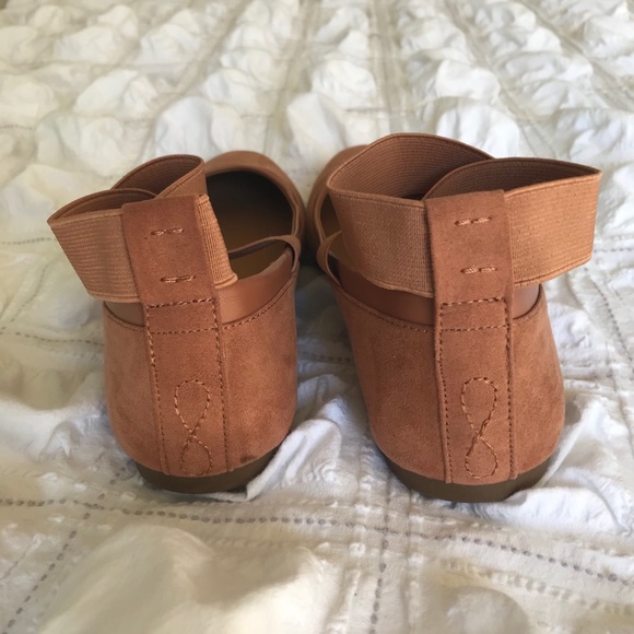 Flats - Picture 3 of 3